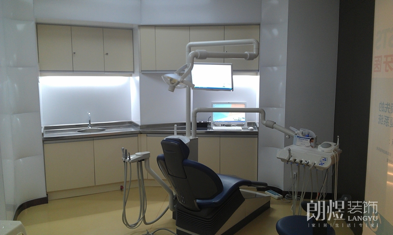 美格爾齒科醫(yī)院裝修設計效果圖